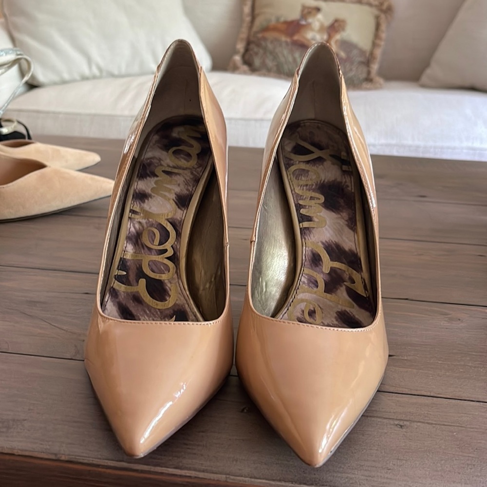 Cleaning out closet.  Tan Sam Edelman 8.5 heels.  Worn in good condition.